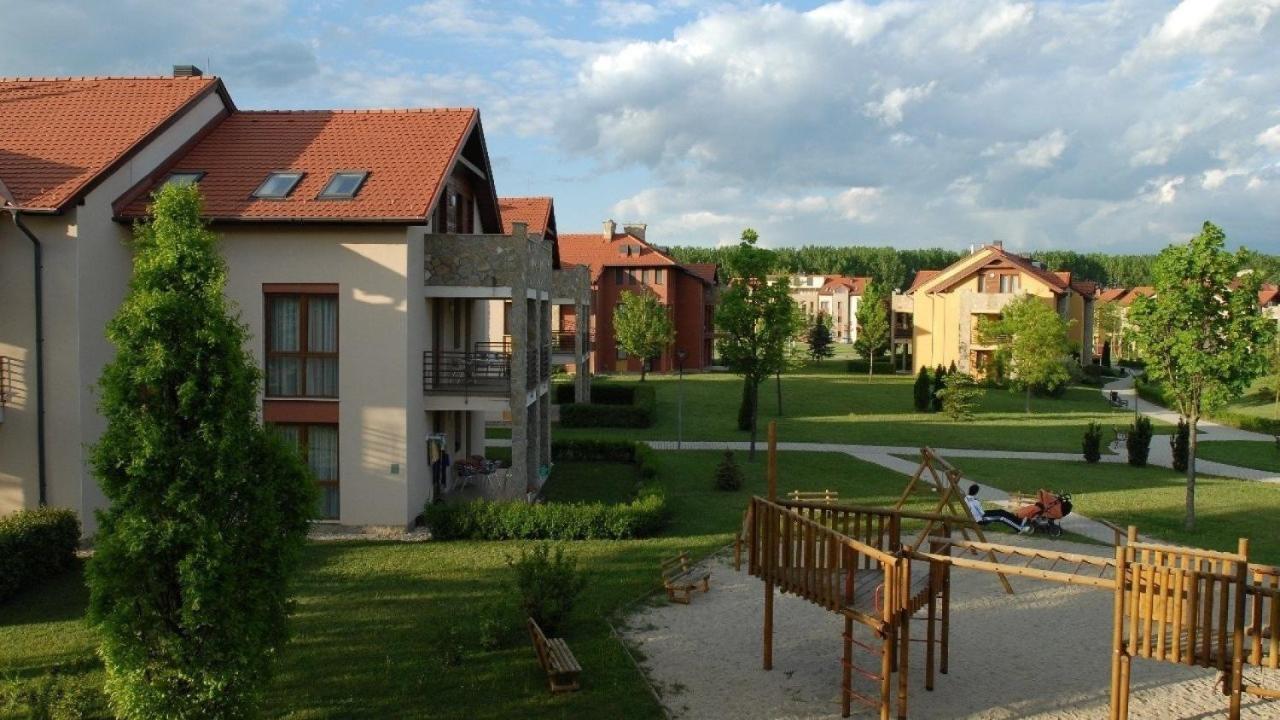 Kamilla Apartman Villapark Bük Exterior foto